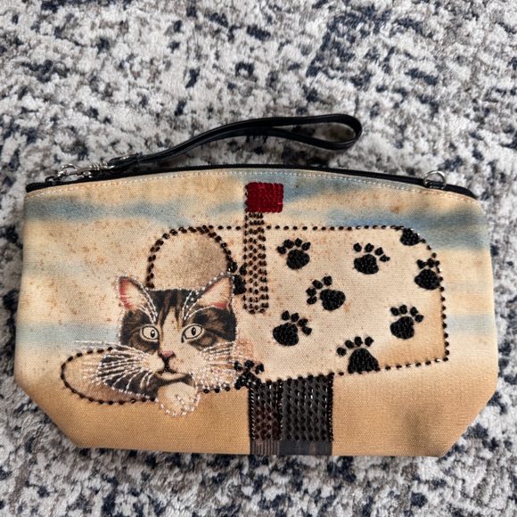 Cat Mailbox Paw Print Kitty Letterbox Tan Crossbody Bag Convertible Wristlet - Picture 3 of 10